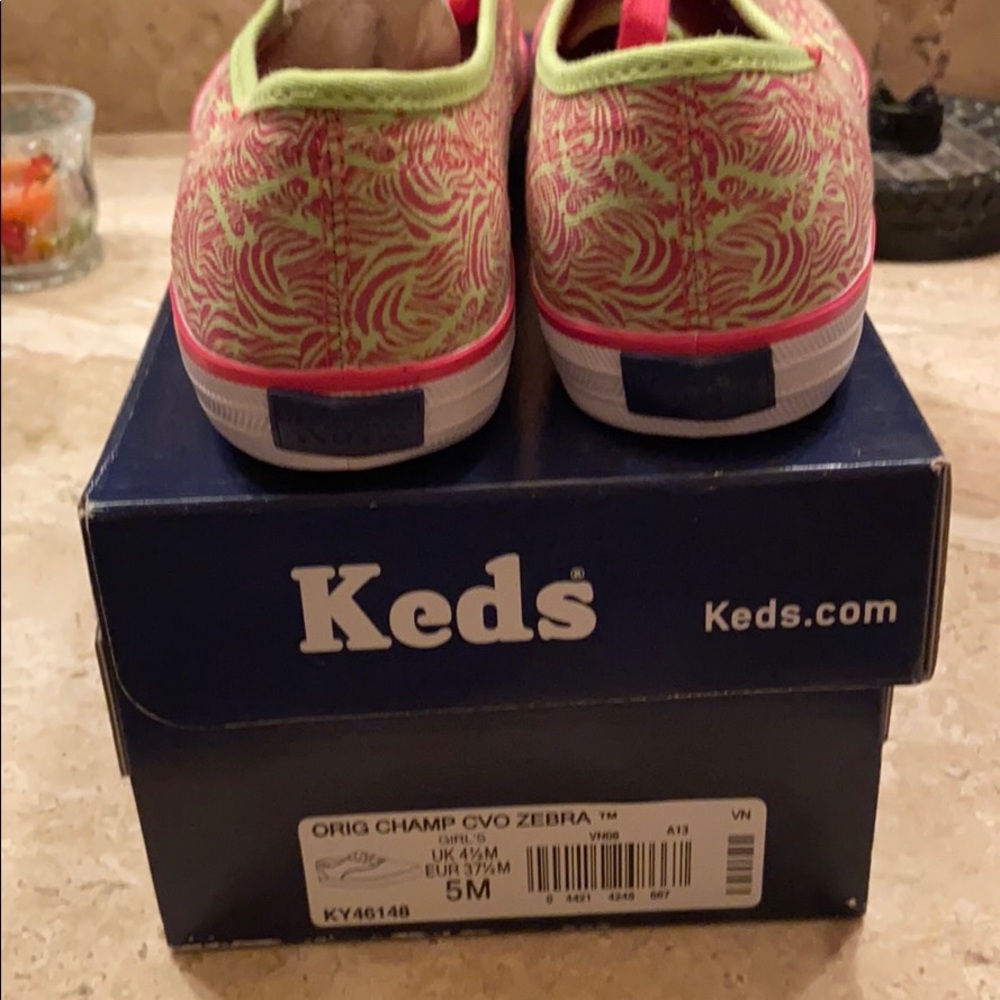 NEON 🦓 KEDS, OH MY!!! - Picture 4 of 7